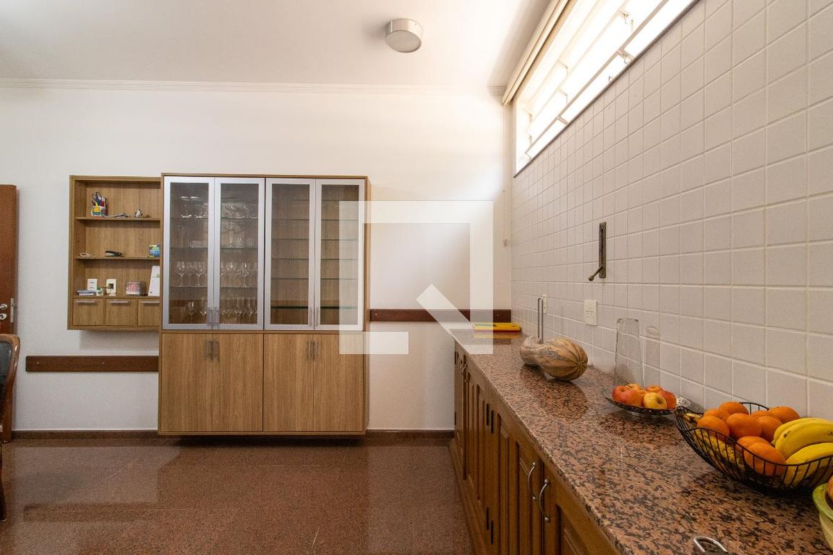 Casa à Venda - Jardim Chapadão, 6 Quartos,  444 m2 em , Campinas - sp | SoloBR