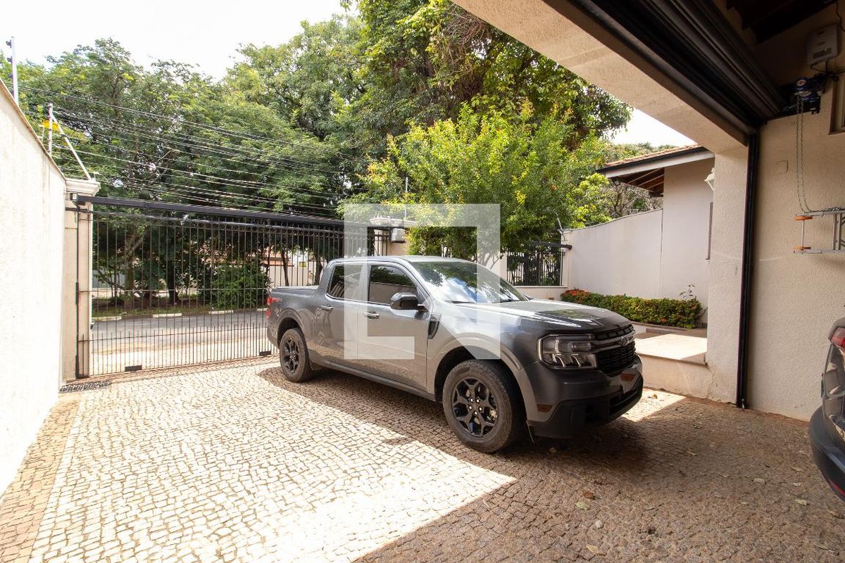 Casa à Venda - Jardim Chapadão, 6 Quartos,  444 m2 em , Campinas - sp | SoloBR