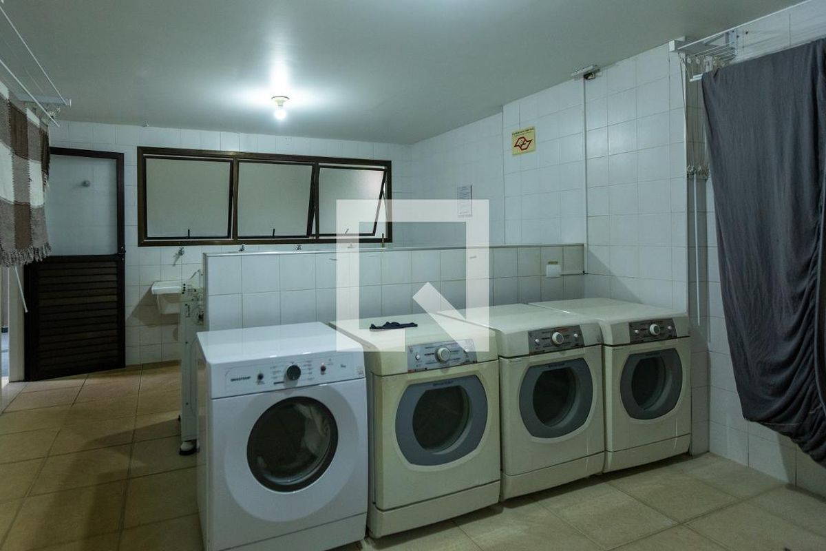 Apartamento à Venda - Cambuí, 1 Quarto,  68 m2 em , Campinas - sp | SoloBR