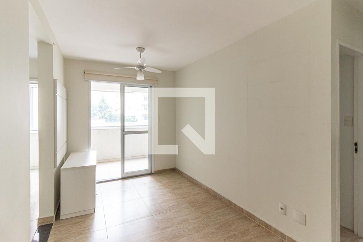 Apartamento, 1 quarto, 41 m² - Foto 2