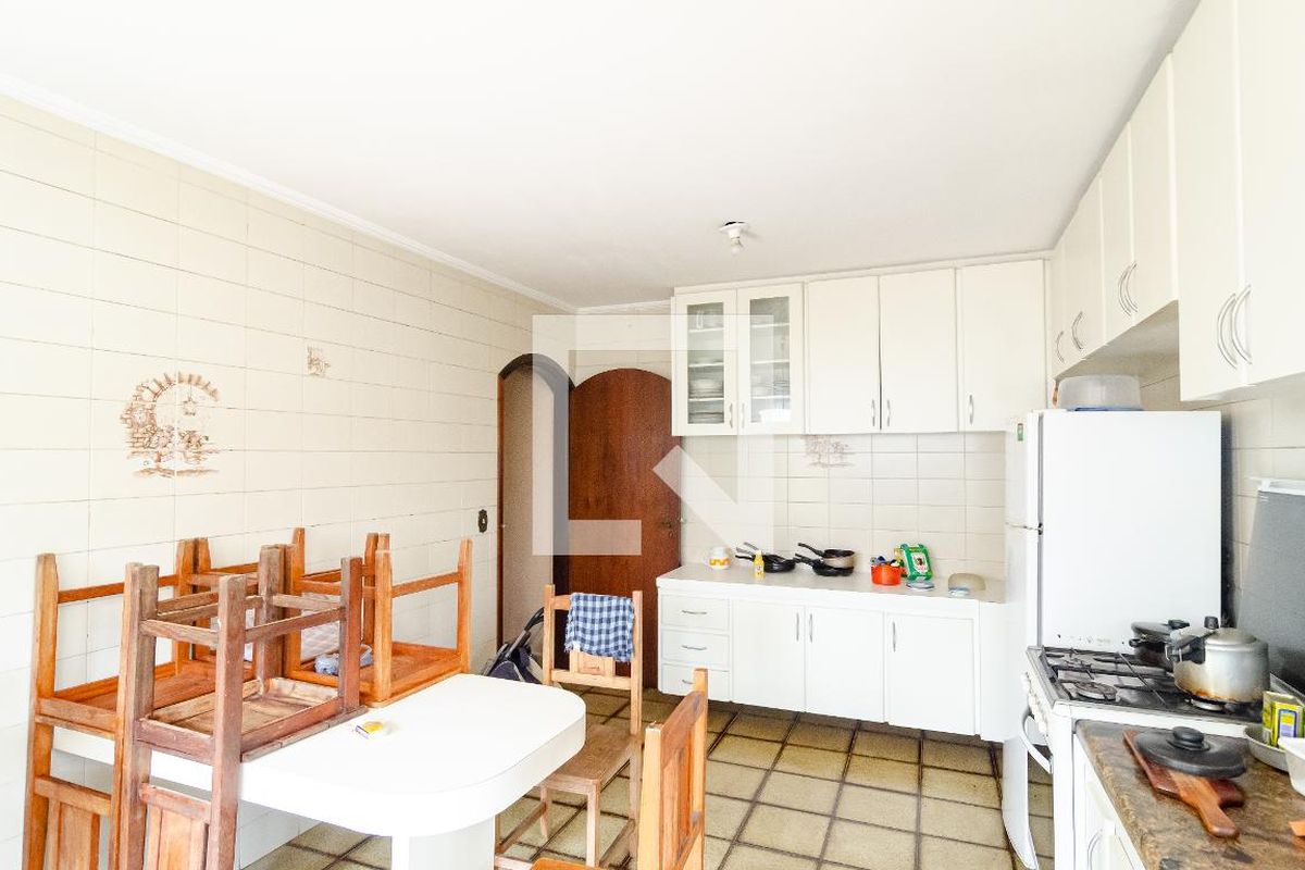 Casa, 7 quartos, 256 m² - Foto 25