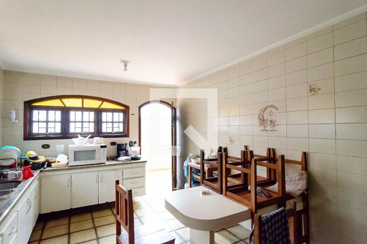 Casa, 7 quartos, 256 m² - Foto 24