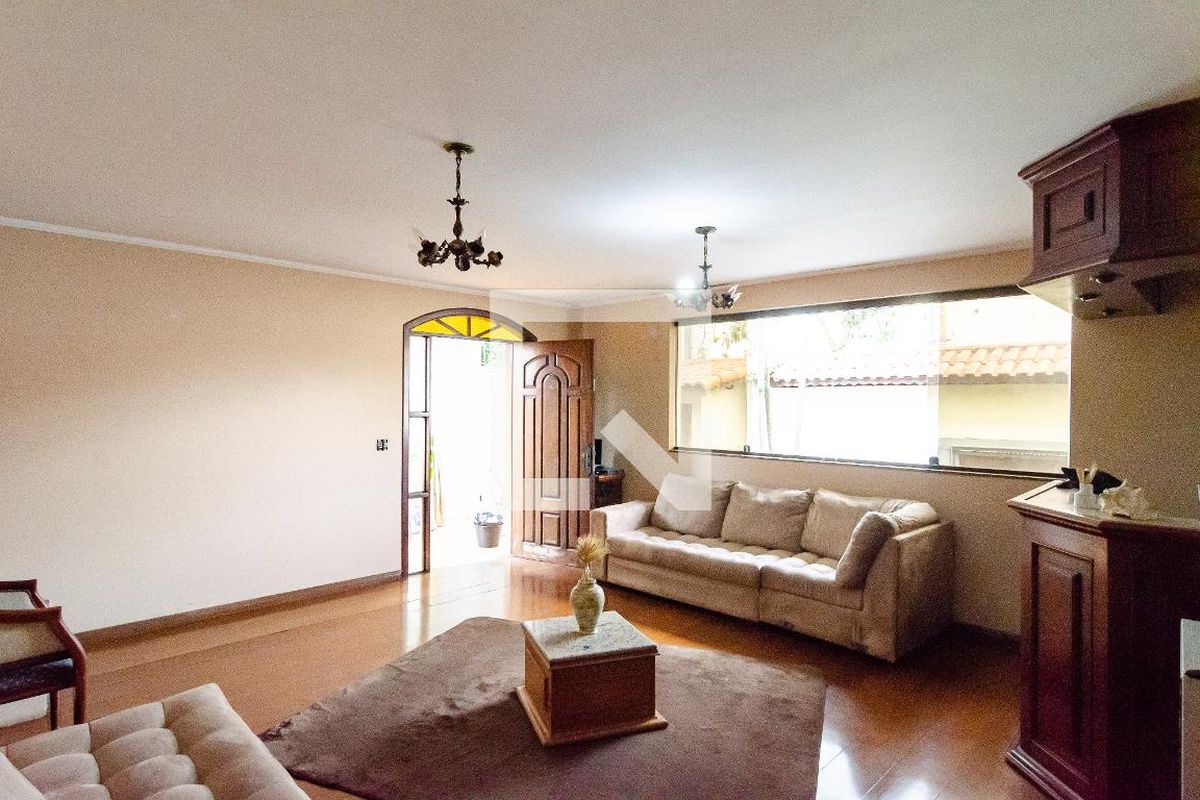 Casa, 7 quartos, 256 m² - Foto 3