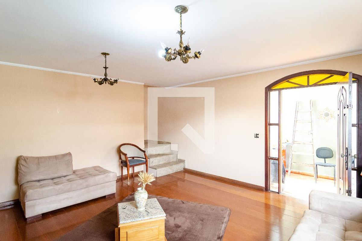 Casa, 7 quartos, 256 m² - Foto 1