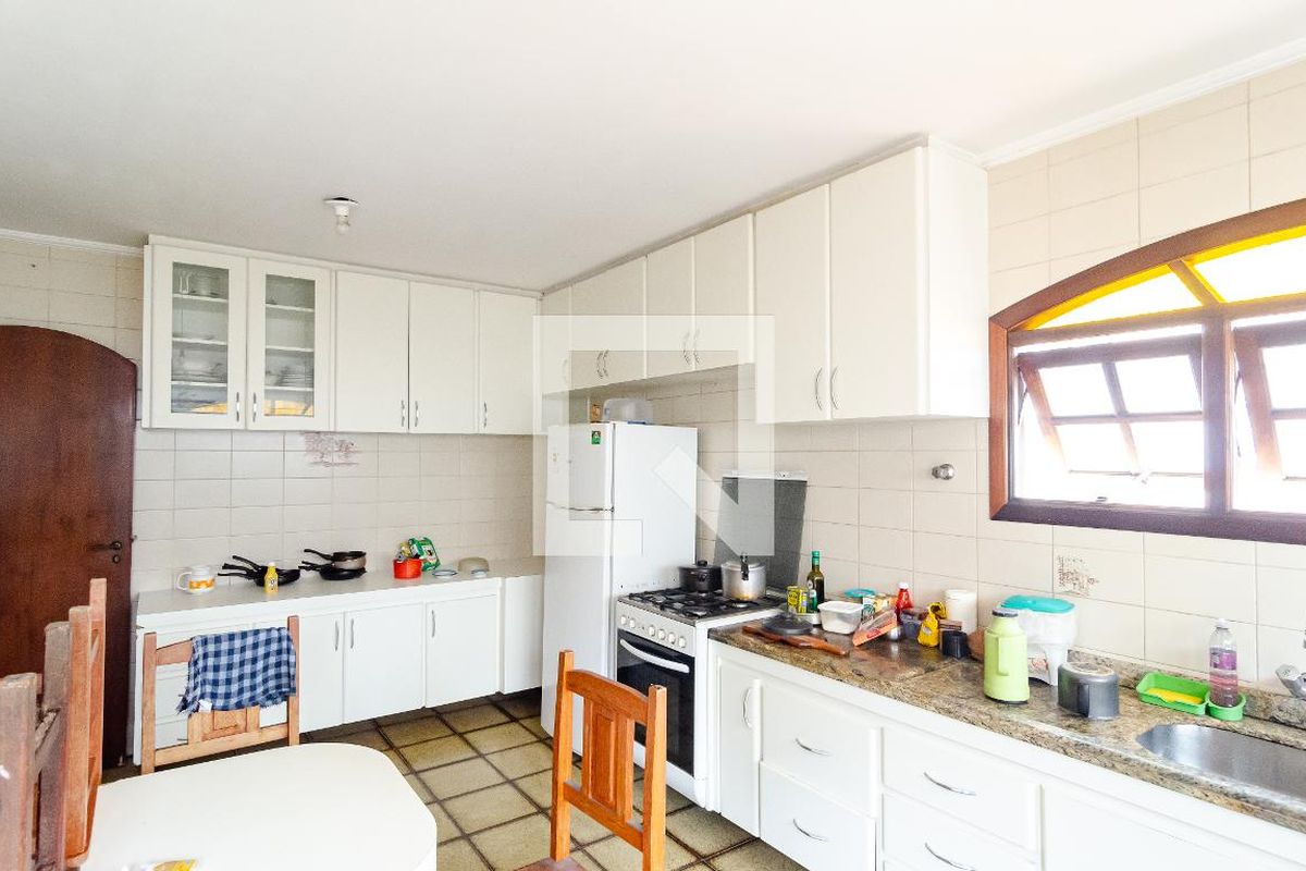 Casa, 7 quartos, 256 m² - Foto 26
