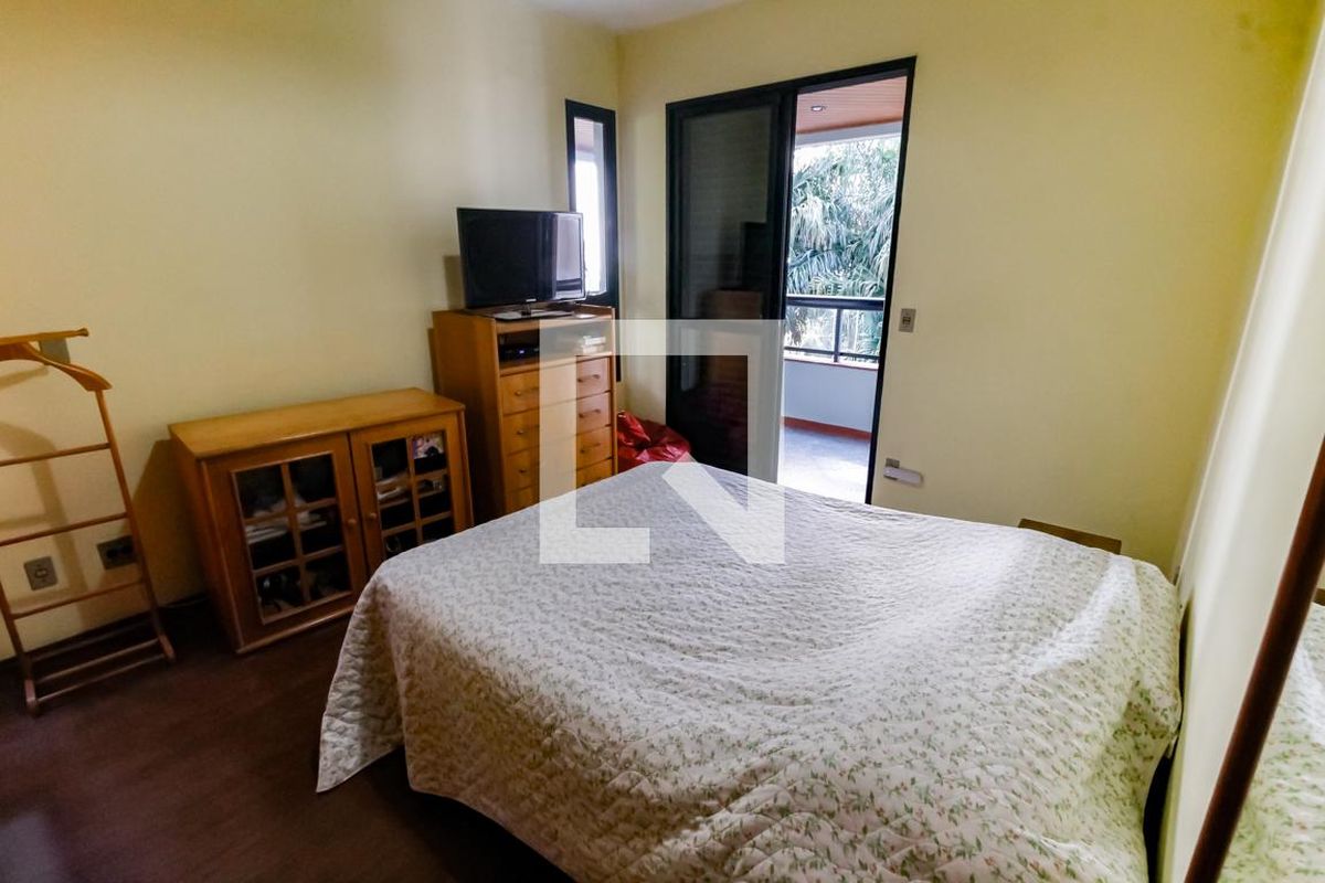 Apartamento, 4 quartos, 156 m² - Foto 10