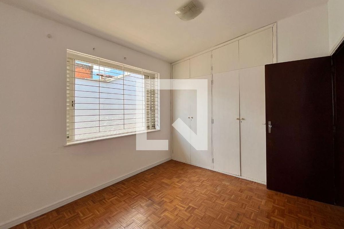 Casa à Venda - Jardim Flamboyant, 3 Quartos,  197 m2 em , Campinas - sp | SoloBR
