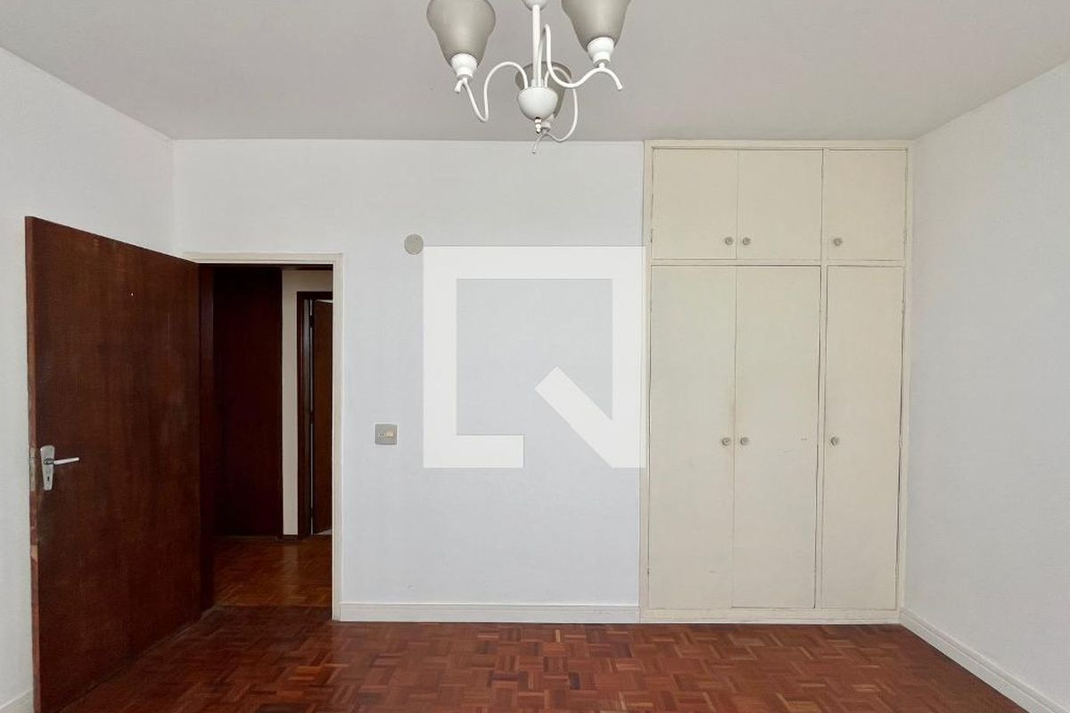 Casa à Venda - Jardim Flamboyant, 3 Quartos,  197 m2 em , Campinas - sp | SoloBR