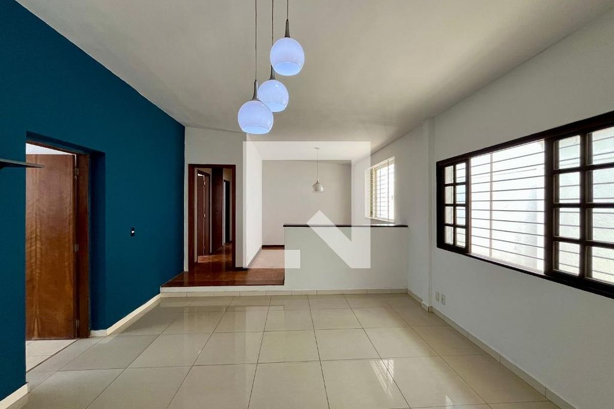 Casa à Venda - Jardim Flamboyant, 3 Quartos,  197 m2 em , Campinas - sp | SoloBR