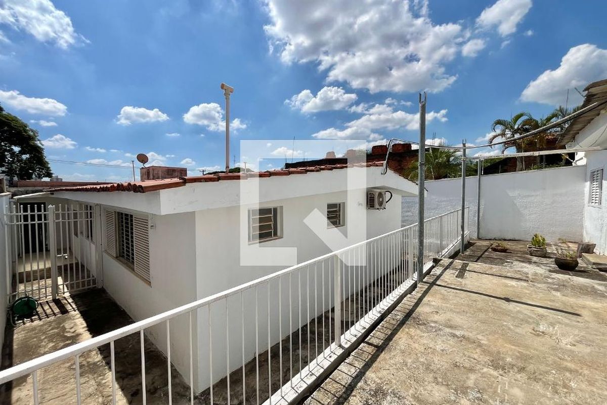 Casa à Venda - Jardim Flamboyant, 3 Quartos,  197 m2 em , Campinas - sp | SoloBR