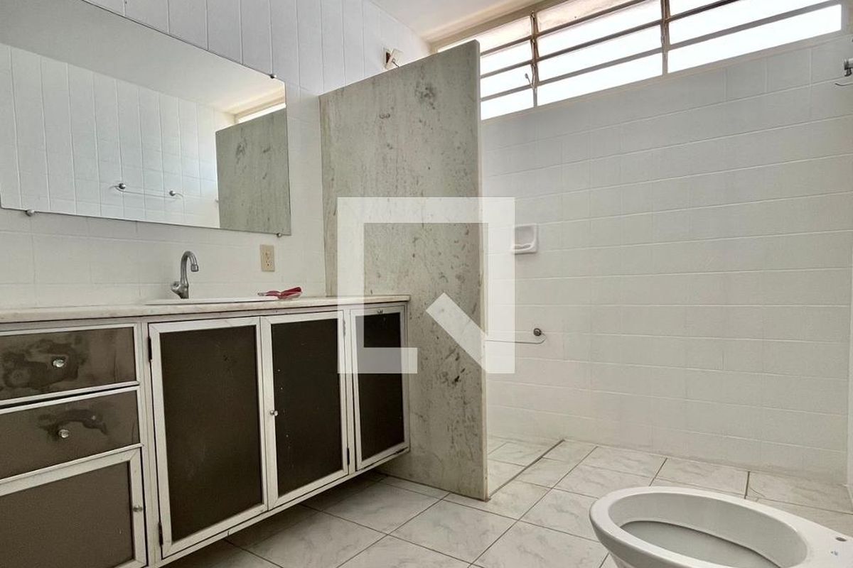 Casa à Venda - Jardim Flamboyant, 3 Quartos,  197 m2 em , Campinas - sp | SoloBR