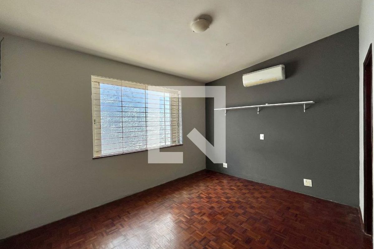 Casa à Venda - Jardim Flamboyant, 3 Quartos,  197 m2 em , Campinas - sp | SoloBR