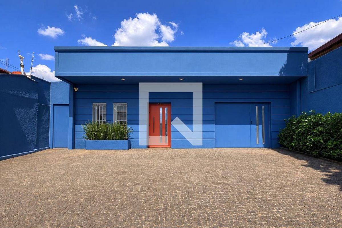 Casa à Venda - Jardim Flamboyant, 3 Quartos,  197 m2 em , Campinas - sp | SoloBR