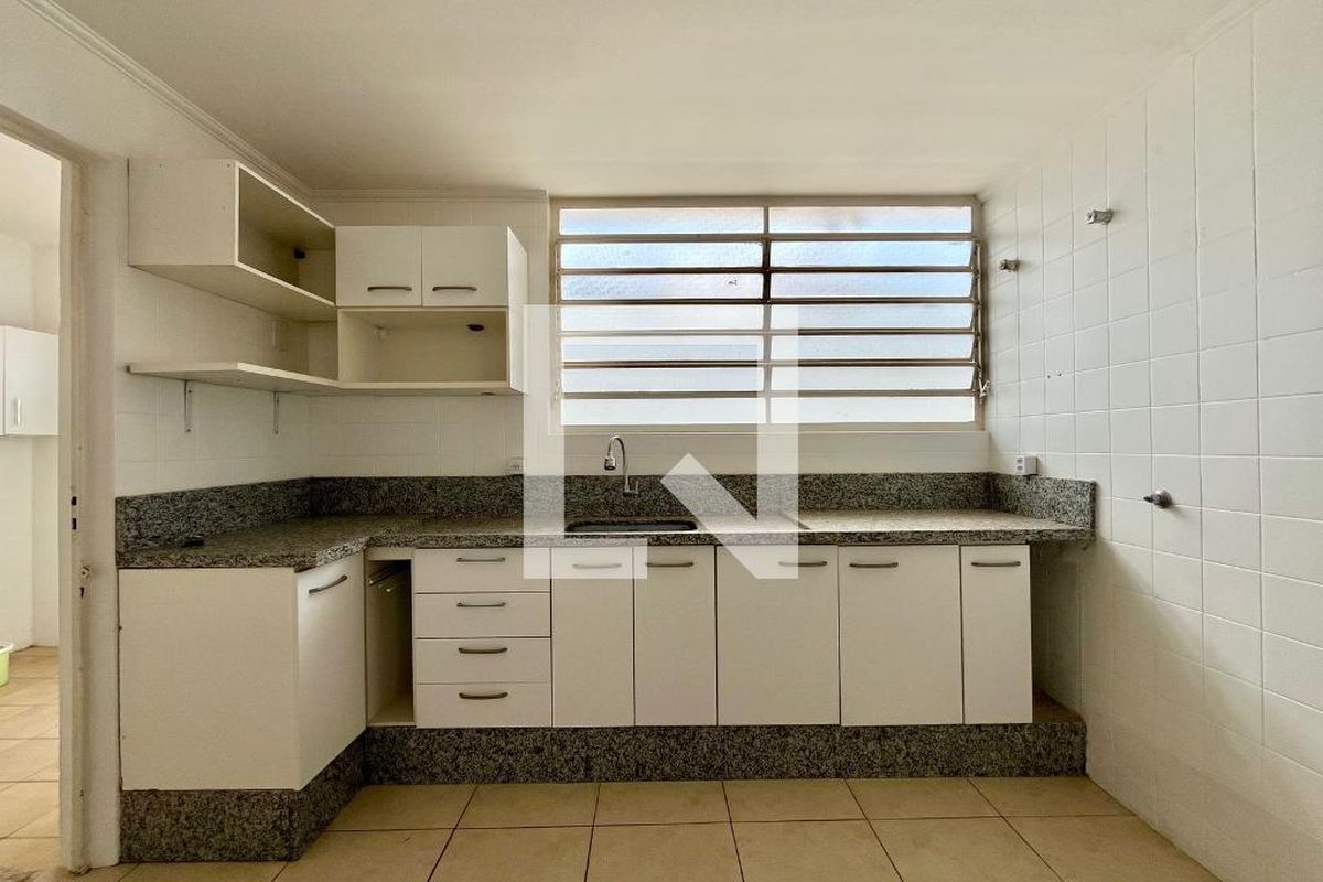 Casa à Venda - Jardim Flamboyant, 3 Quartos,  197 m2 em , Campinas - sp | SoloBR