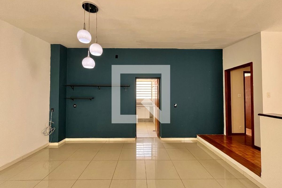 Casa à Venda - Jardim Flamboyant, 3 Quartos,  197 m2 em , Campinas - sp | SoloBR