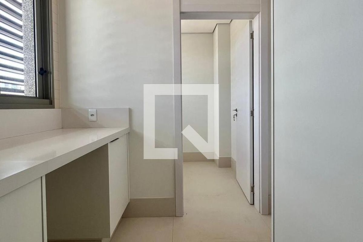 Apartamento à Venda - Cambuí, 3 Quartos,  257 m2 em , Campinas - sp | SoloBR