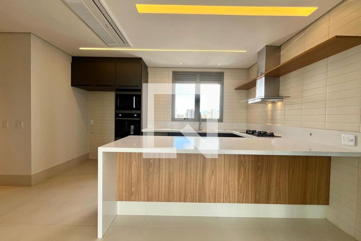 Apartamento à Venda - Cambuí, 3 Quartos,  257 m2 em , Campinas - sp | SoloBR