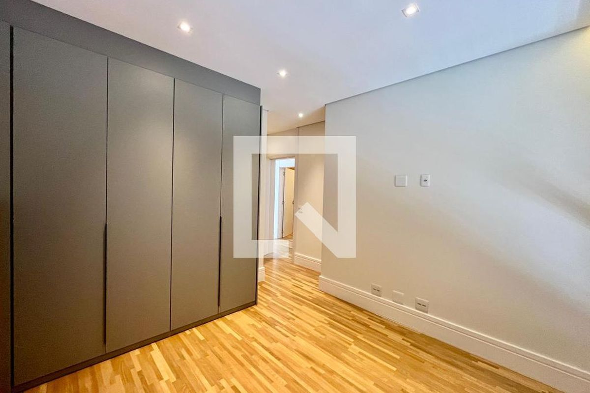 Apartamento à Venda - Cambuí, 3 Quartos,  257 m2 em , Campinas - sp | SoloBR