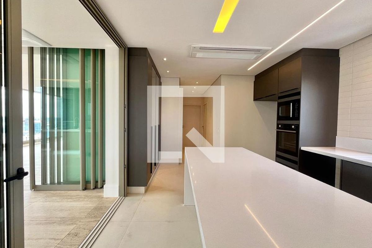Apartamento à Venda - Cambuí, 3 Quartos,  257 m2 em , Campinas - sp | SoloBR