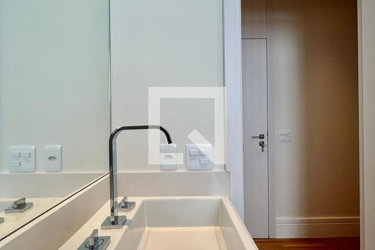 Apartamento à Venda - Cambuí, 3 Quartos,  257 m2 em , Campinas - sp | SoloBR