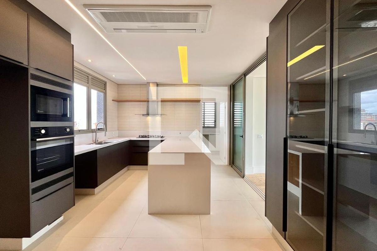 Apartamento à Venda - Cambuí, 3 Quartos,  257 m2 em , Campinas - sp | SoloBR