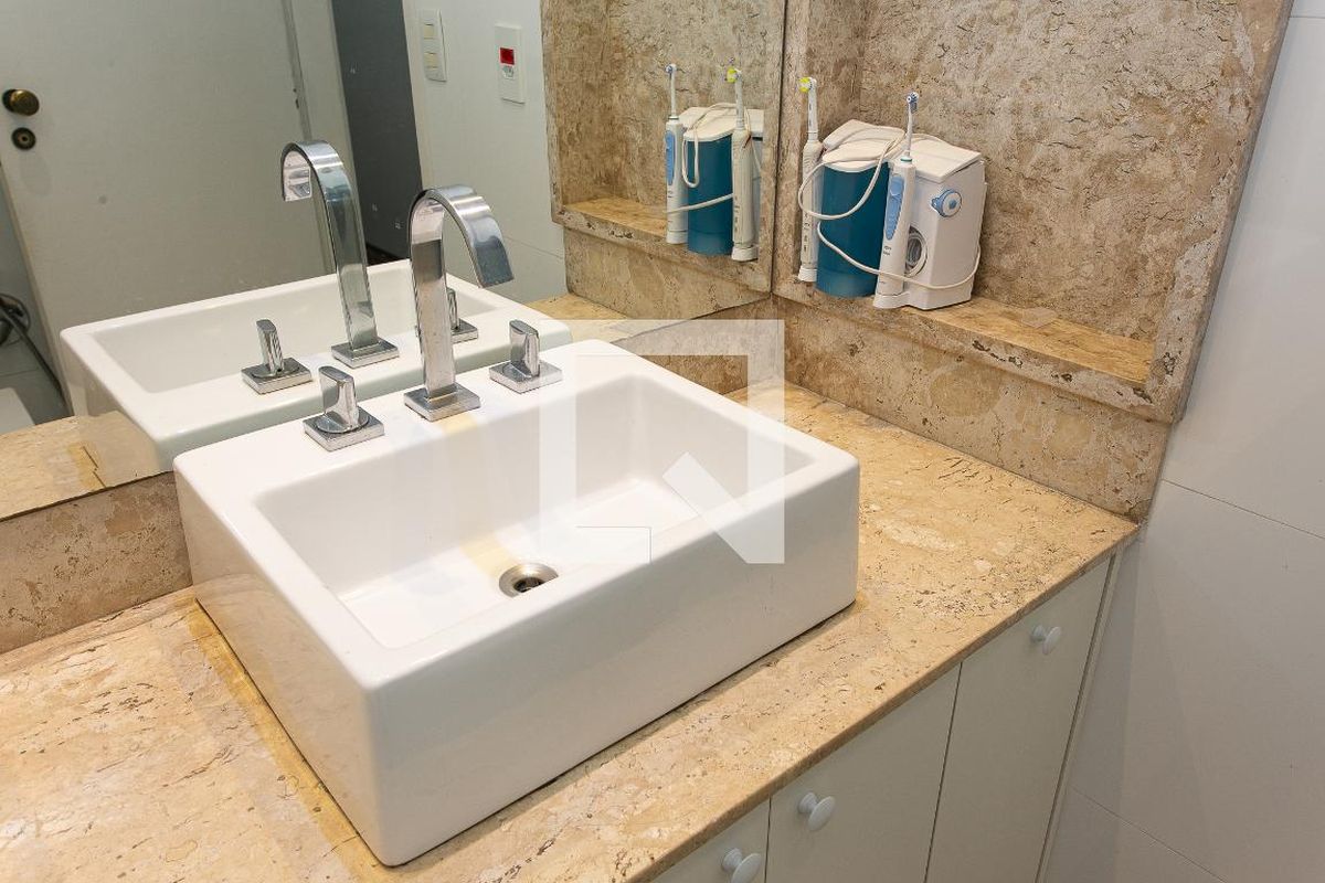 Casa, 3 quartos, 231 m² - Foto 24