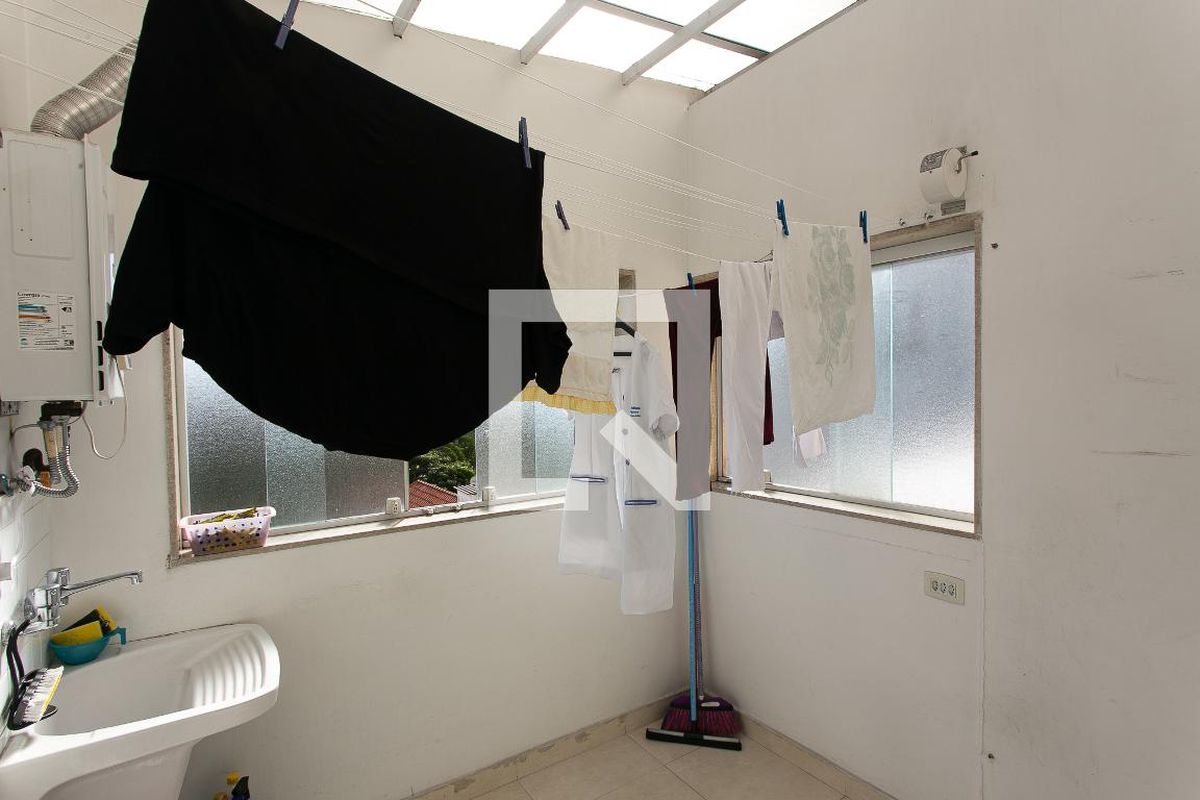 Casa, 3 quartos, 231 m² - Foto 37