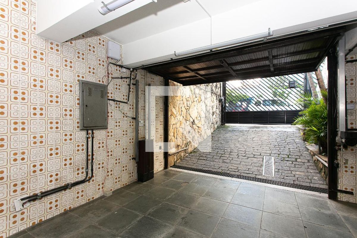 Casa, 3 quartos, 231 m² - Foto 46
