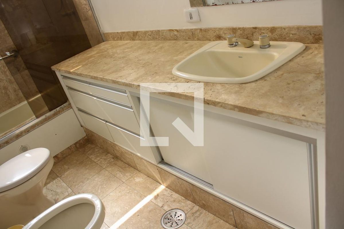 Apartamento, 3 quartos, 182 m² - Foto 50