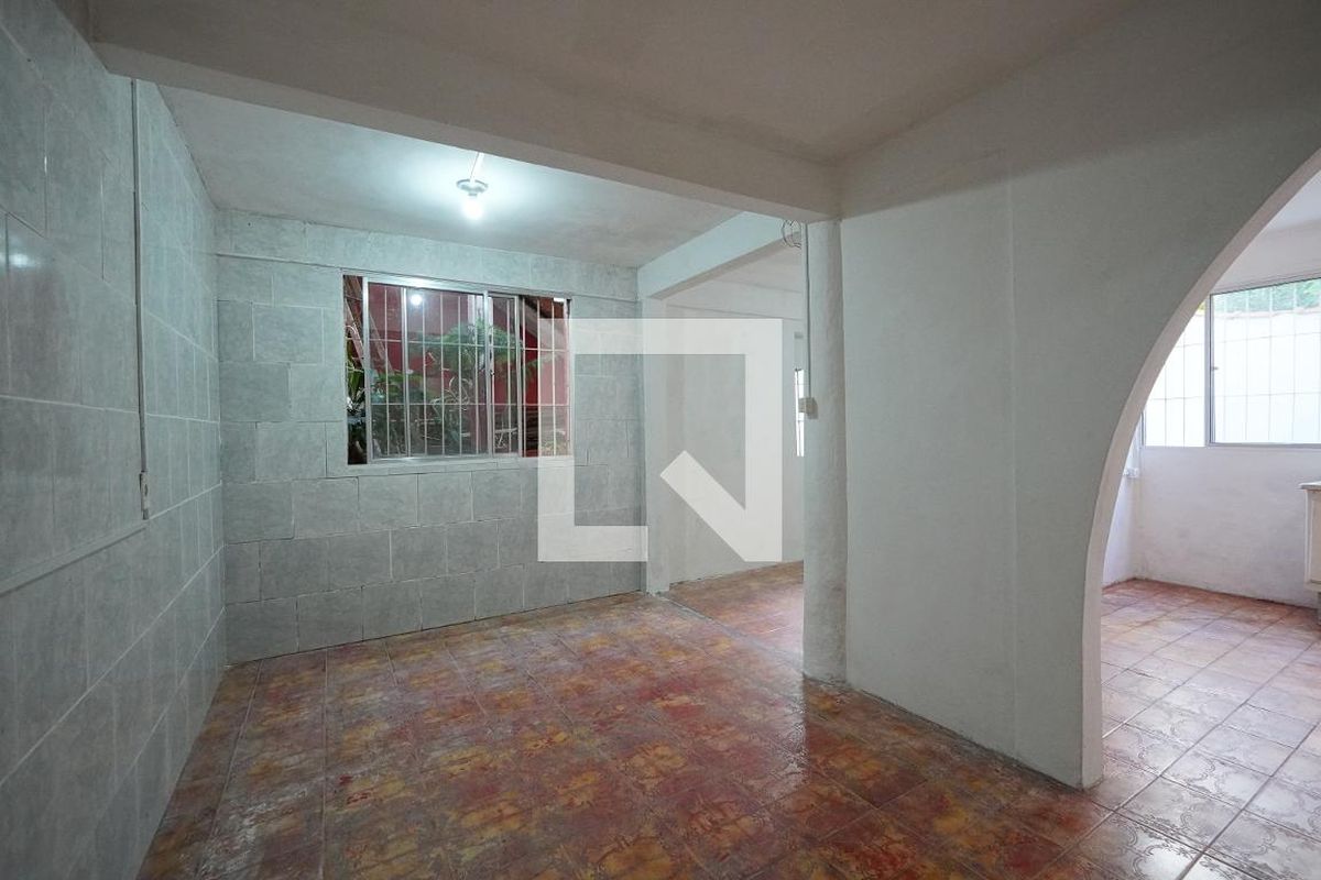 Casa, 2 quartos, 70 m² - Foto 2