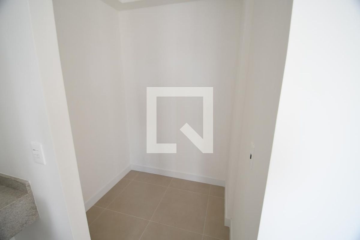 Apartamento à Venda - Bosque, 1 Quarto,  46 m2 em , Campinas - sp | SoloBR