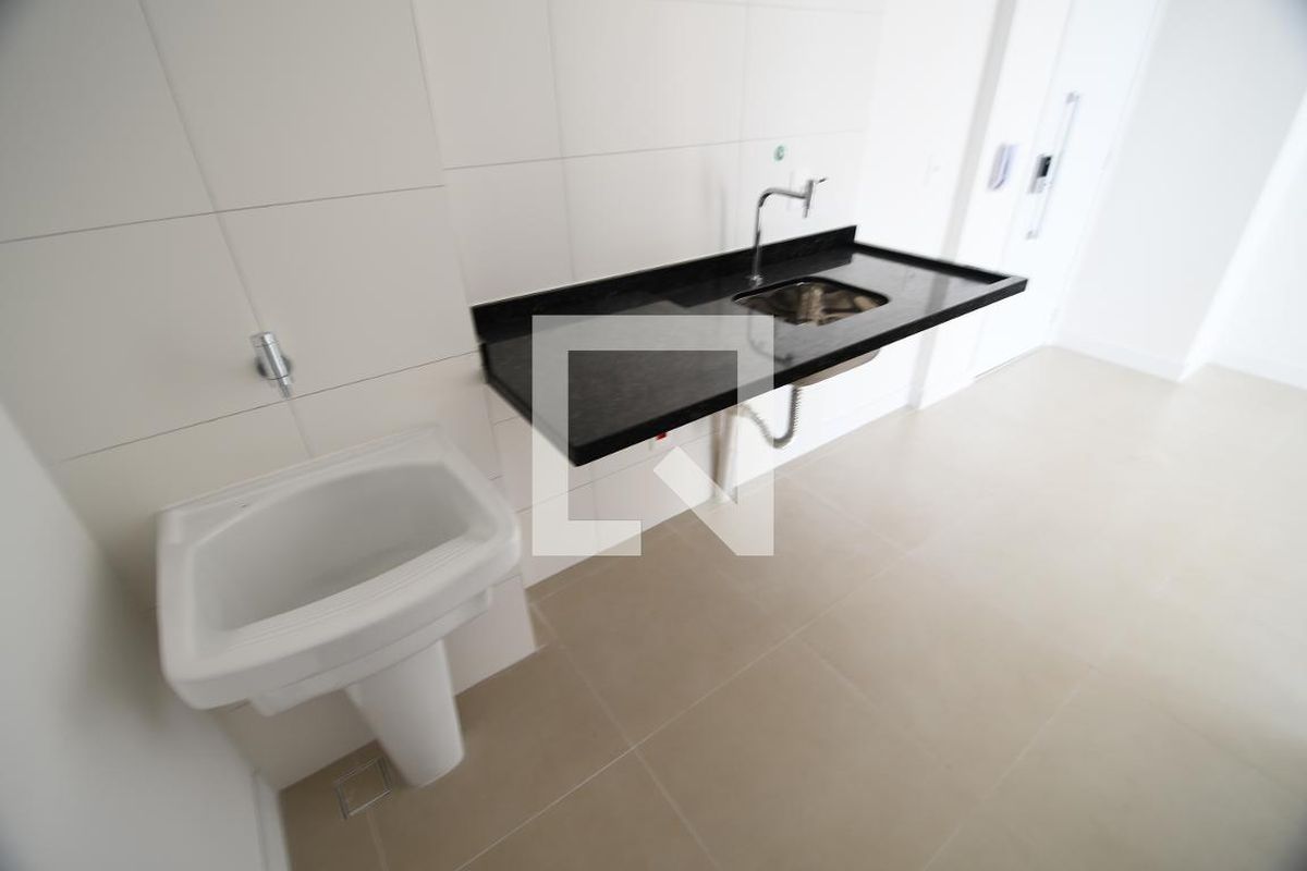 Apartamento à Venda - Bosque, 1 Quarto,  46 m2 em , Campinas - sp | SoloBR