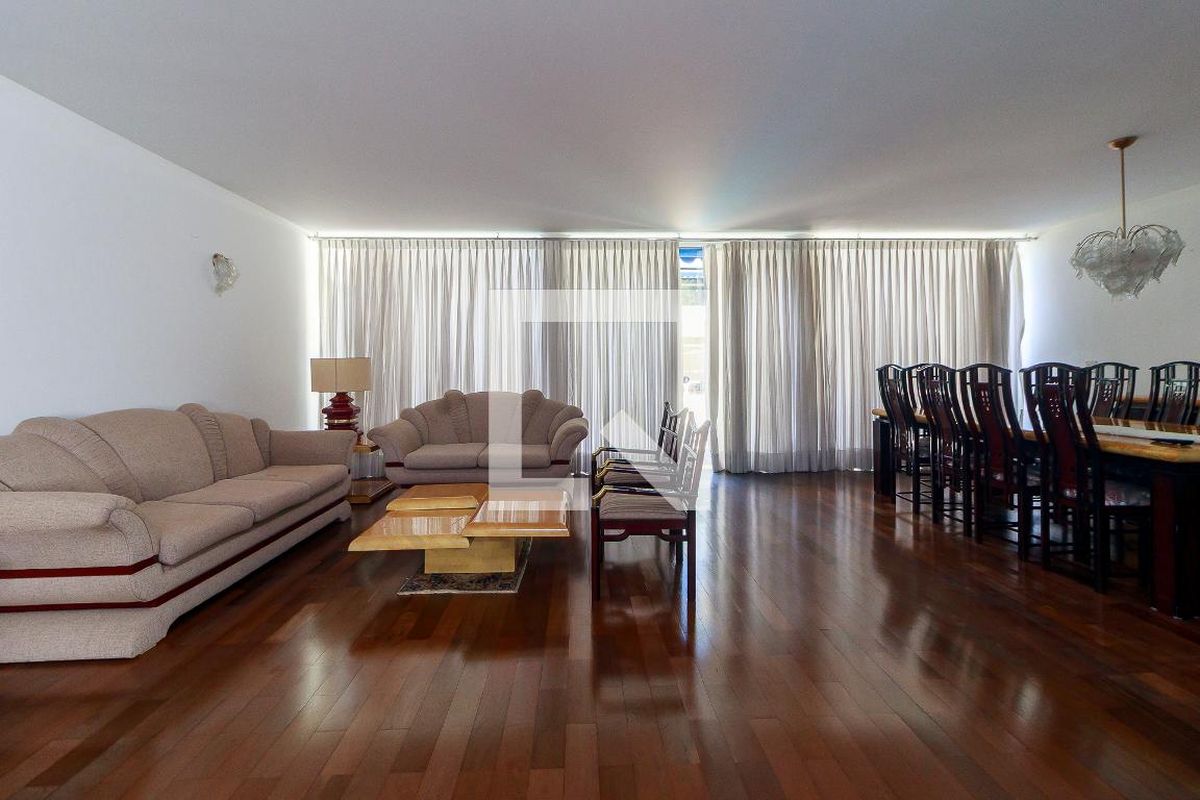 Casa, 4 quartos, 559 m² - Foto 1