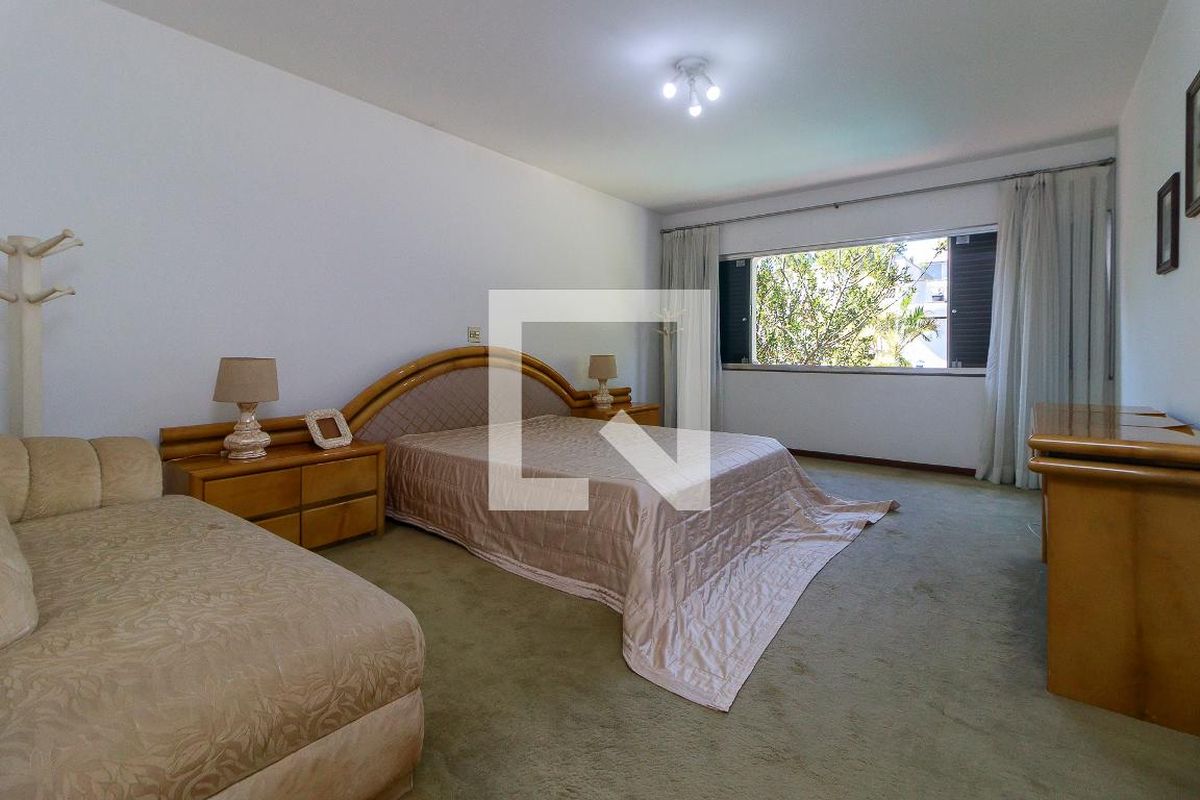 Casa, 4 quartos, 559 m² - Foto 46