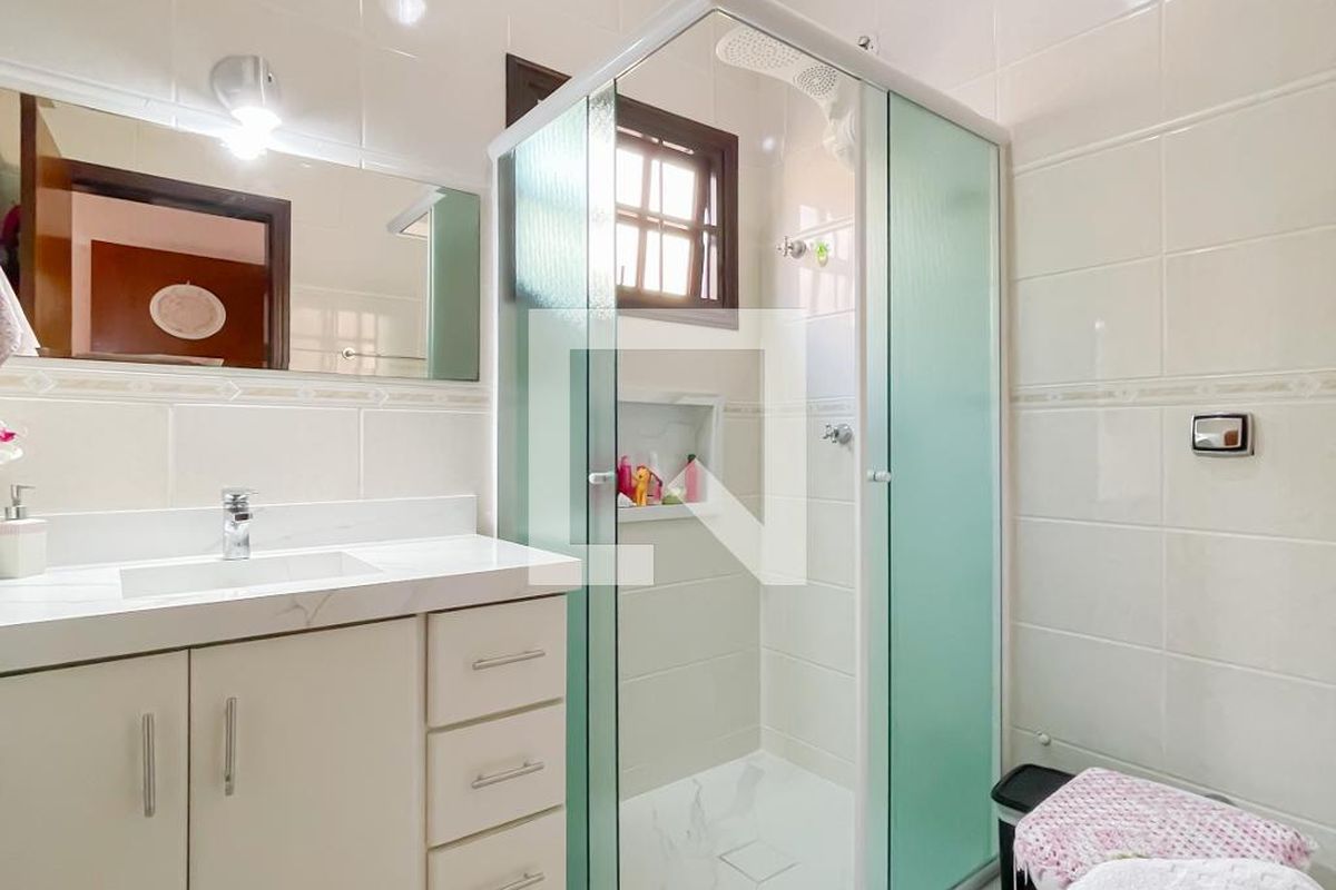 Casa, 4 quartos, 250 m² - Foto 47