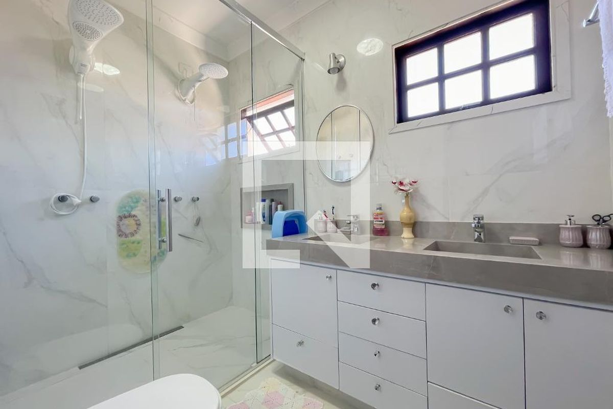 Casa, 4 quartos, 250 m² - Foto 31