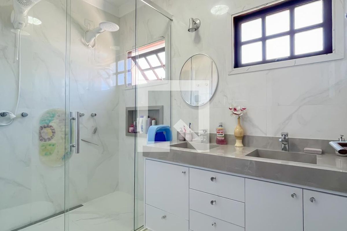 Casa, 4 quartos, 250 m² - Foto 33