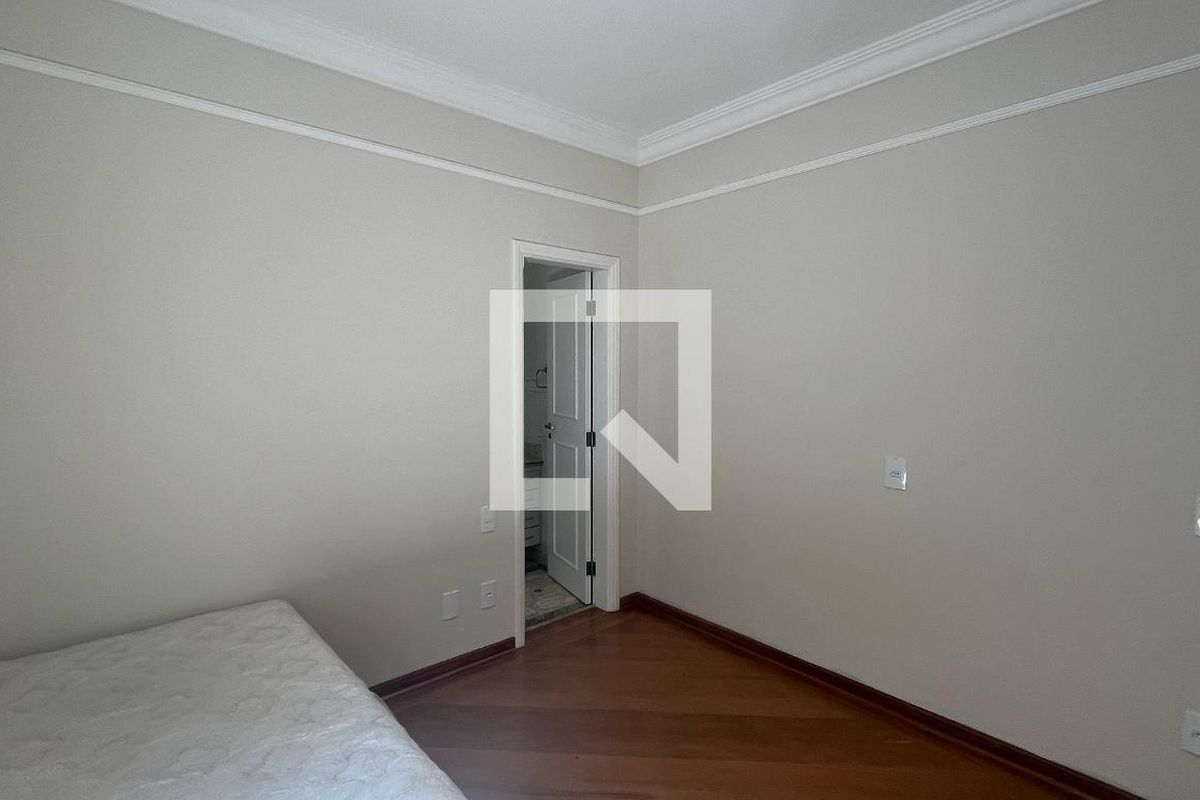 Casa à Venda - Jardim Chapadão, 6 Quartos,  382 m2 em , Campinas - sp | SoloBR