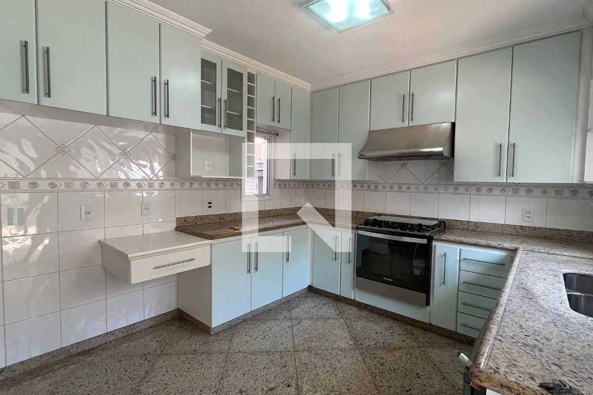 Casa à Venda - Jardim Chapadão, 6 Quartos,  382 m2 em , Campinas - sp | SoloBR