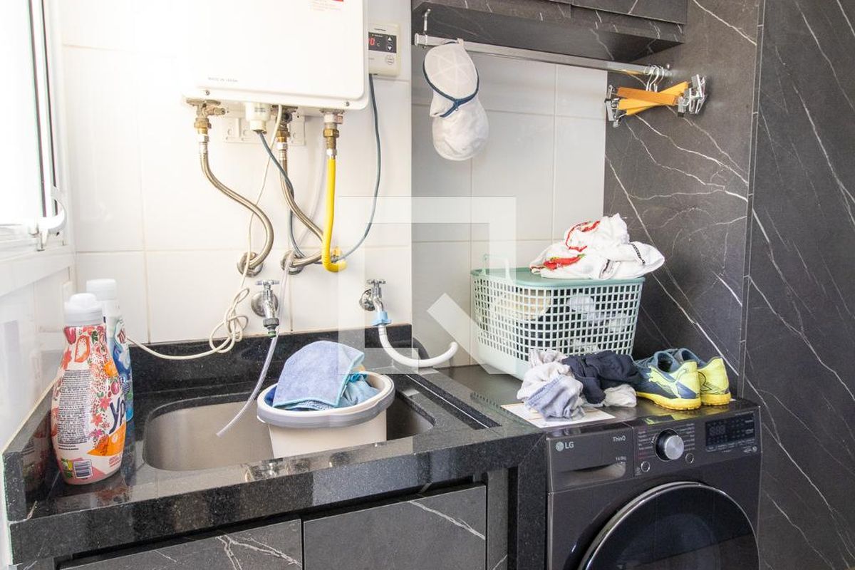 Apartamento à Venda - Lot. Alphaville Campinas, 4 Quartos,  215 m2 em , Campinas - sp | SoloBR