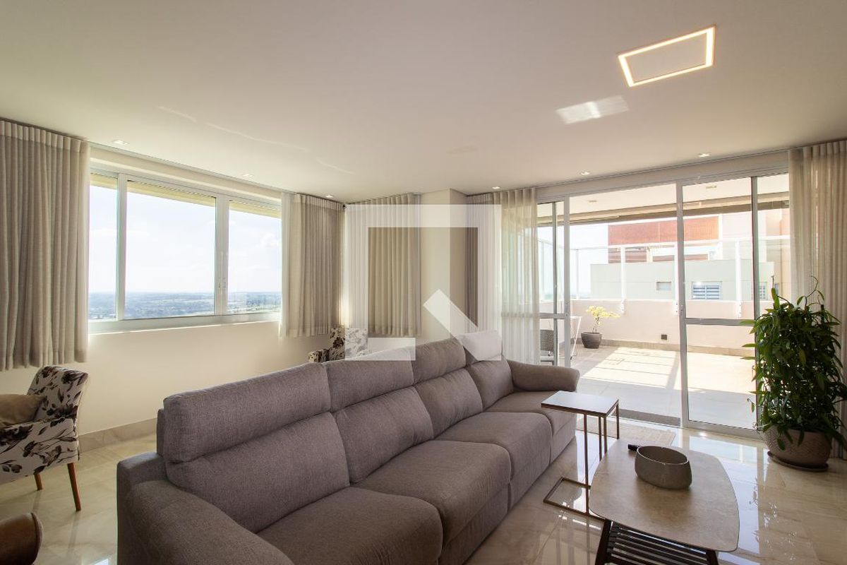 Apartamento à Venda - Lot. Alphaville Campinas, 4 Quartos,  215 m2 em , Campinas - sp | SoloBR