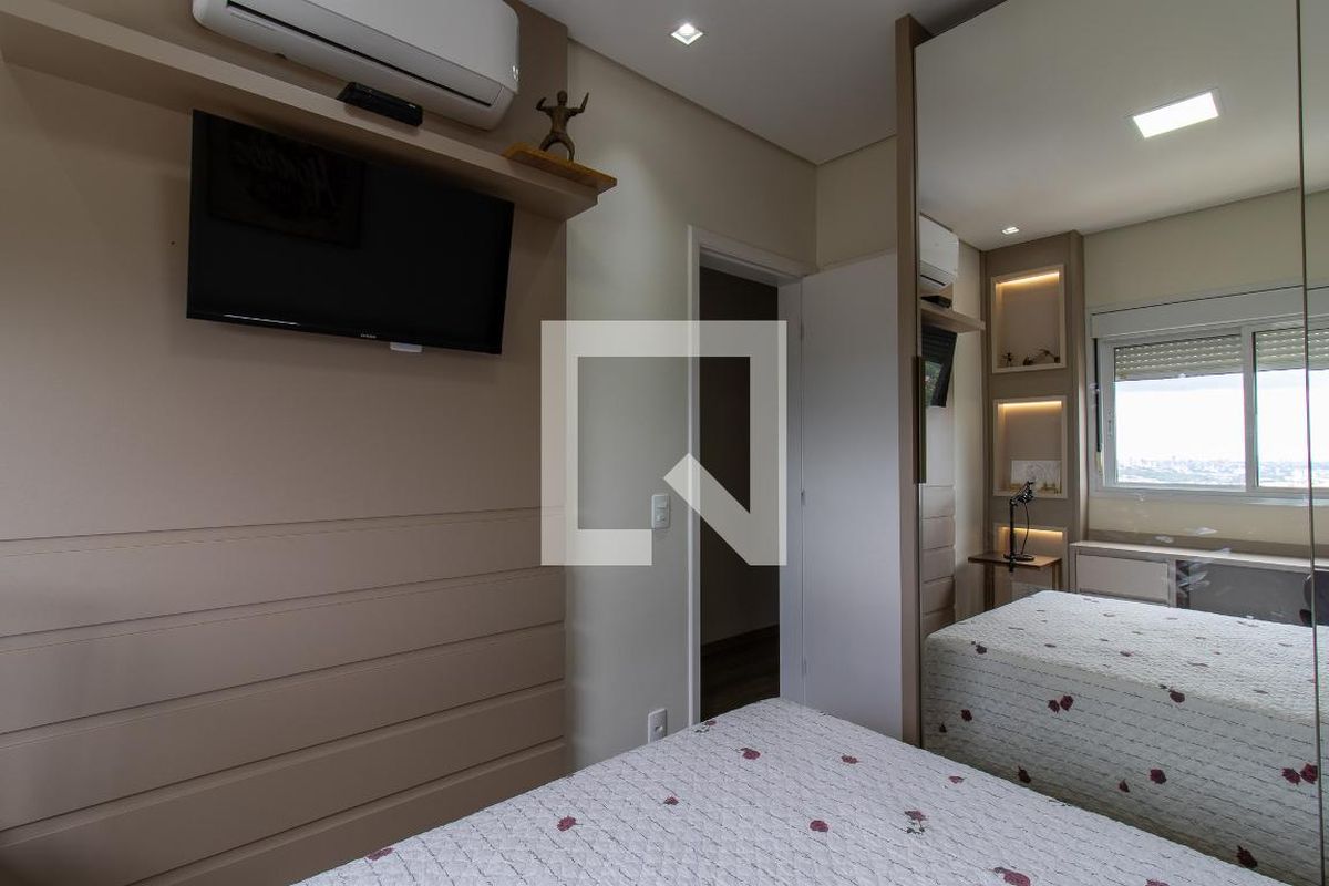 Apartamento à Venda - Lot. Alphaville Campinas, 4 Quartos,  215 m2 em , Campinas - sp | SoloBR