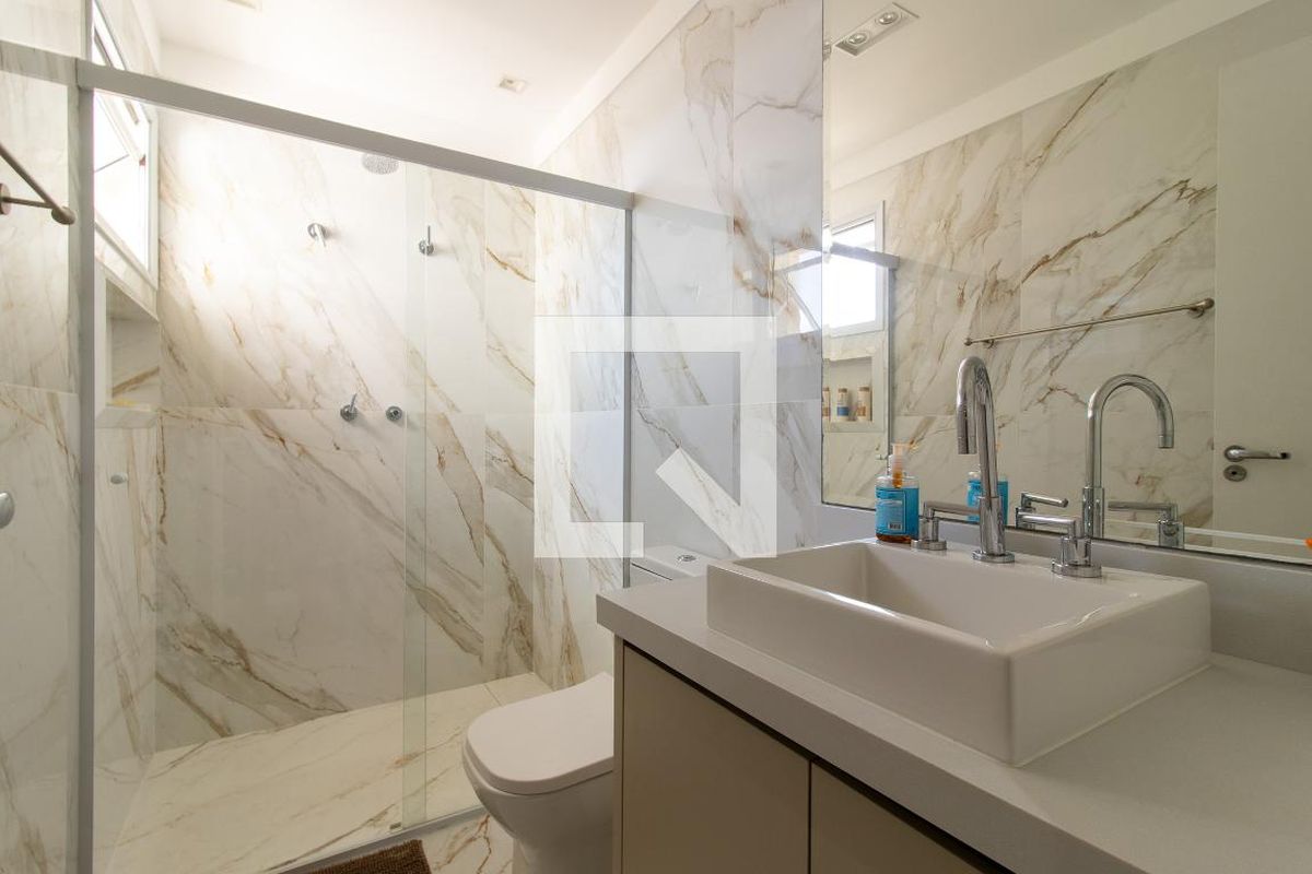 Apartamento à Venda - Lot. Alphaville Campinas, 4 Quartos,  215 m2 em , Campinas - sp | SoloBR