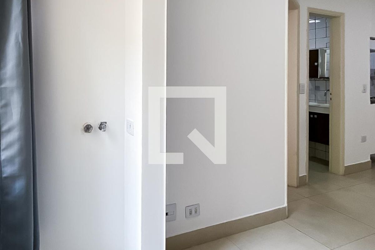 Apartamento, 1 quarto, 32 m² - Foto 6