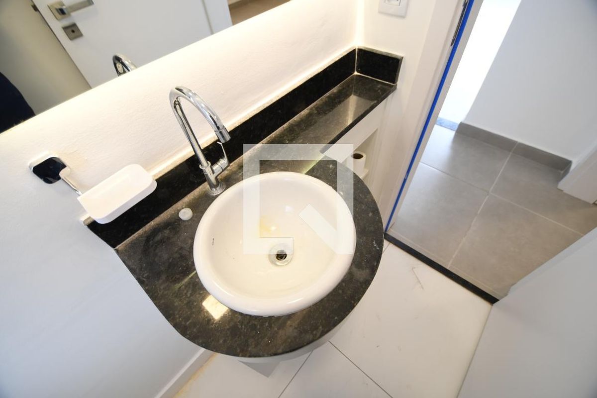 Apartamento à Venda - Bosque, 1 Quarto,  51 m2 em , Campinas - sp | SoloBR