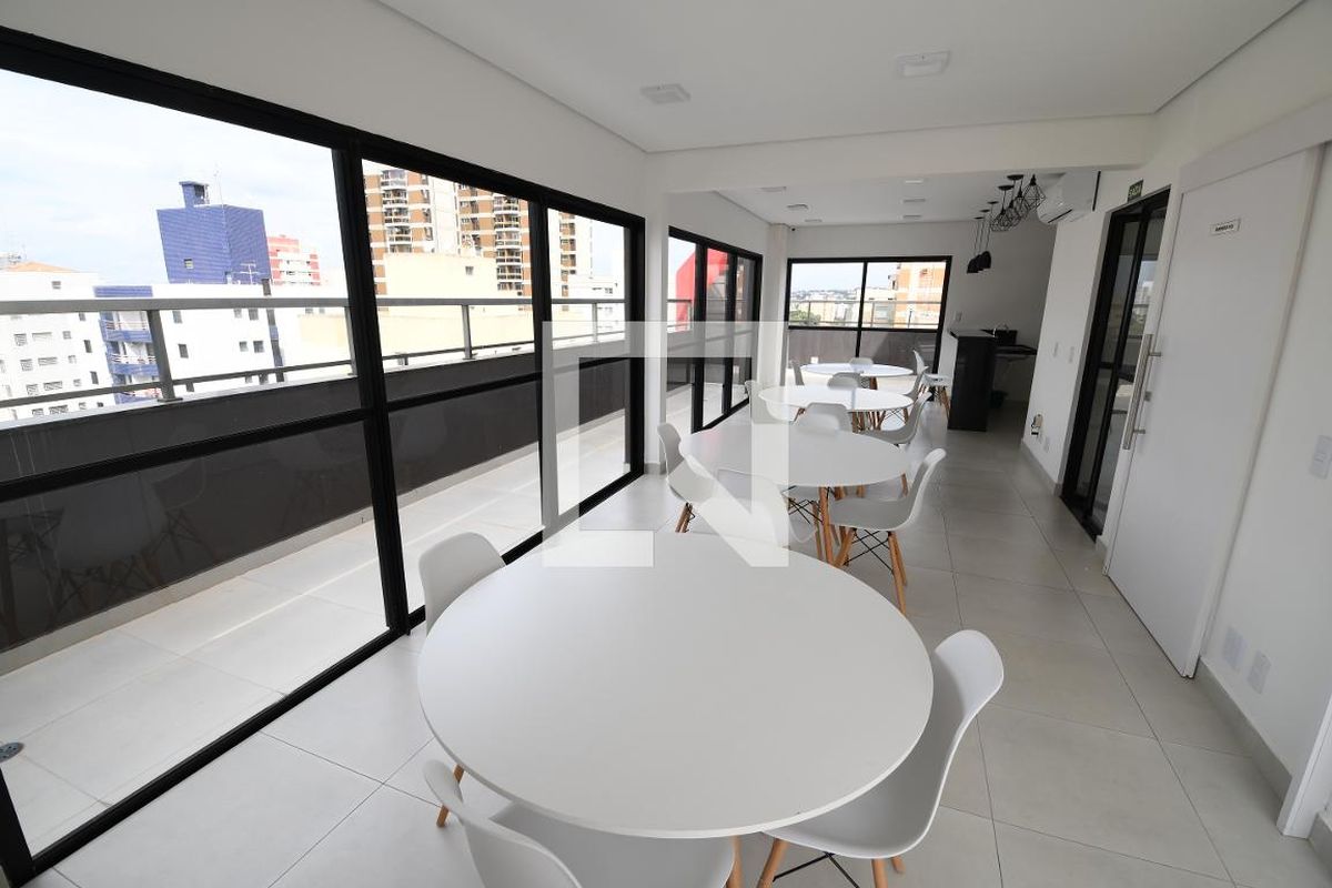 Apartamento à Venda - Bosque, 1 Quarto,  51 m2 em , Campinas - sp | SoloBR