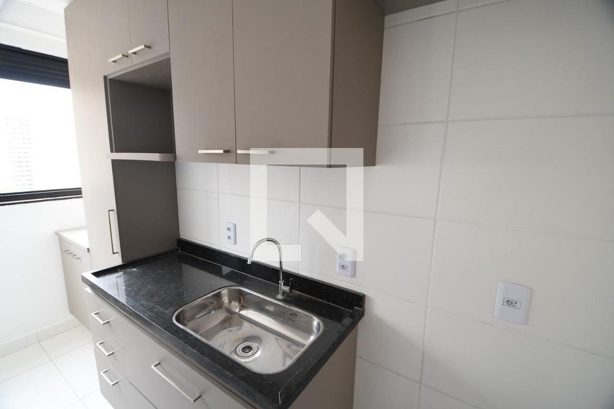 Apartamento à Venda - Bosque, 1 Quarto,  51 m2 em , Campinas - sp | SoloBR