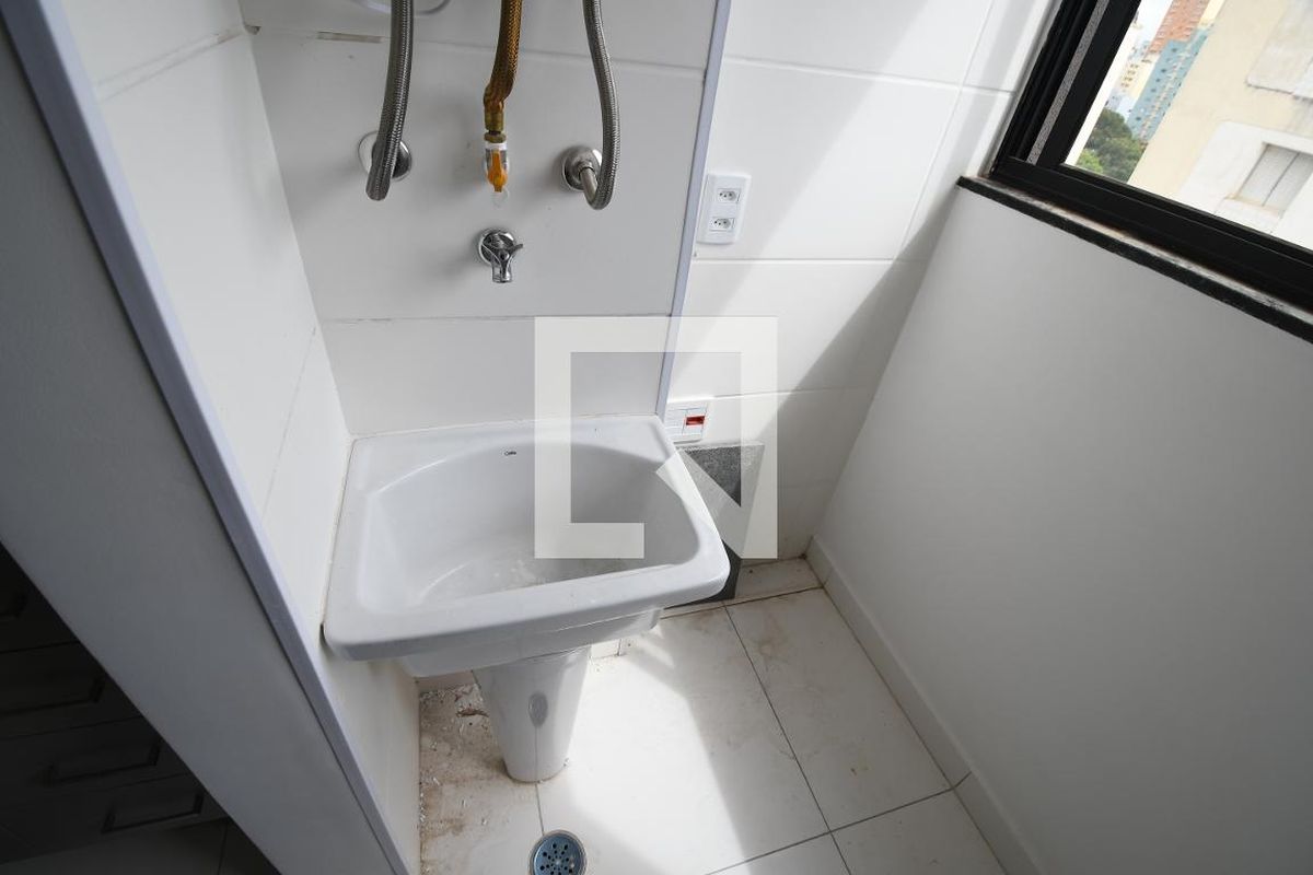 Apartamento à Venda - Bosque, 1 Quarto,  51 m2 em , Campinas - sp | SoloBR