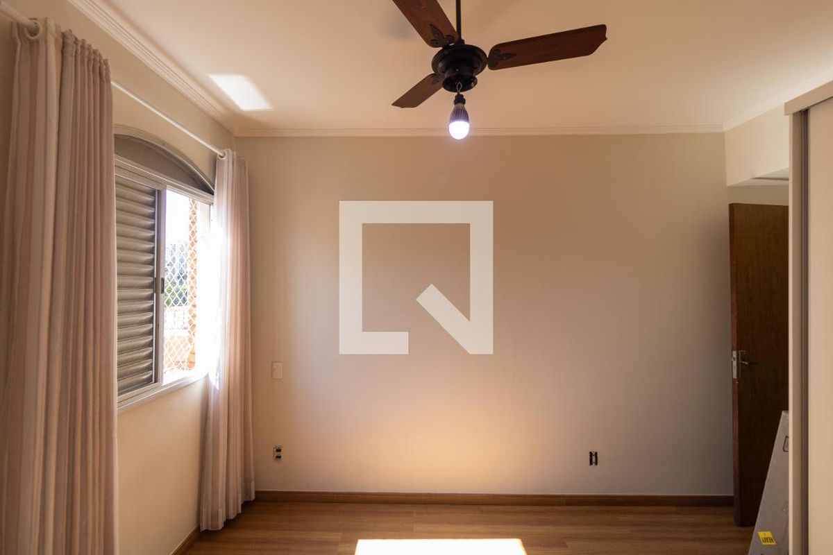 Apartamento à Venda - Centro, 1 Quarto,  50 m2 em , Campinas - sp | SoloBR