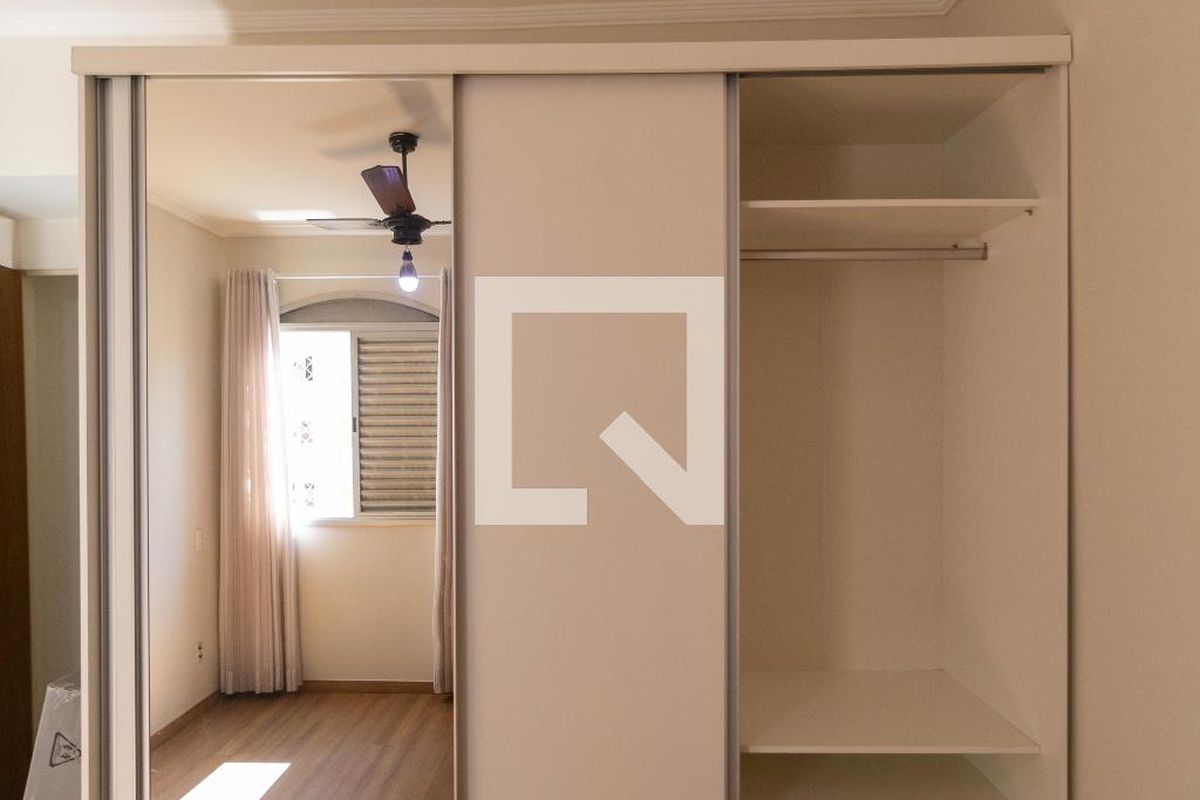 Apartamento à Venda - Centro, 1 Quarto,  50 m2 em , Campinas - sp | SoloBR